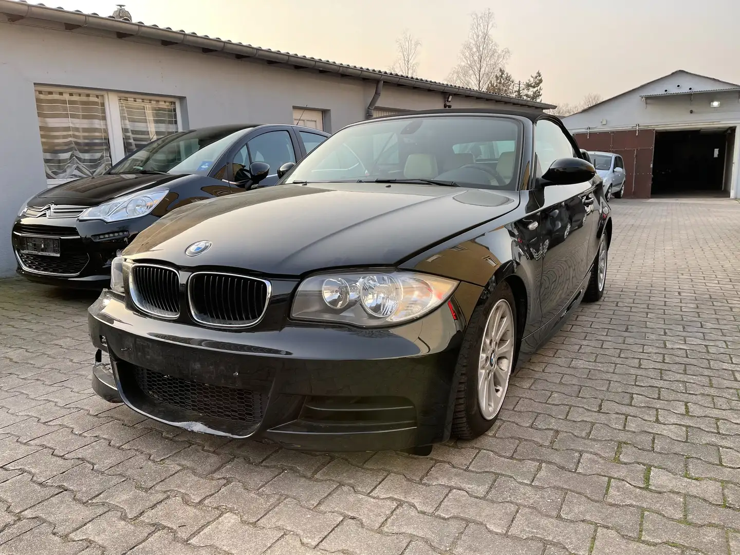 BMW 118 118i *ATM NUR 30000 KM* Schwarz - 1