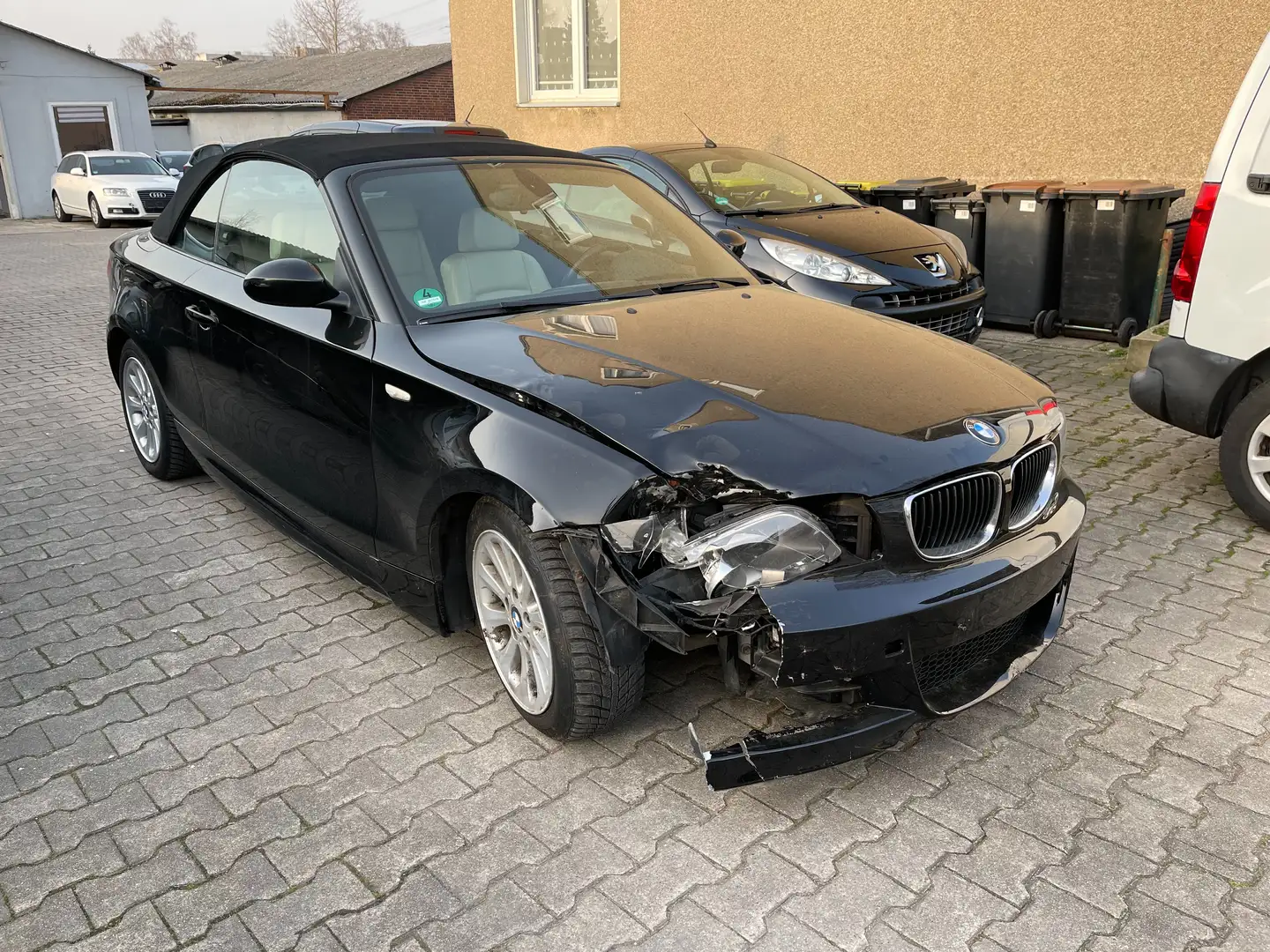 BMW 118 118i *ATM NUR 30000 KM* Schwarz - 2