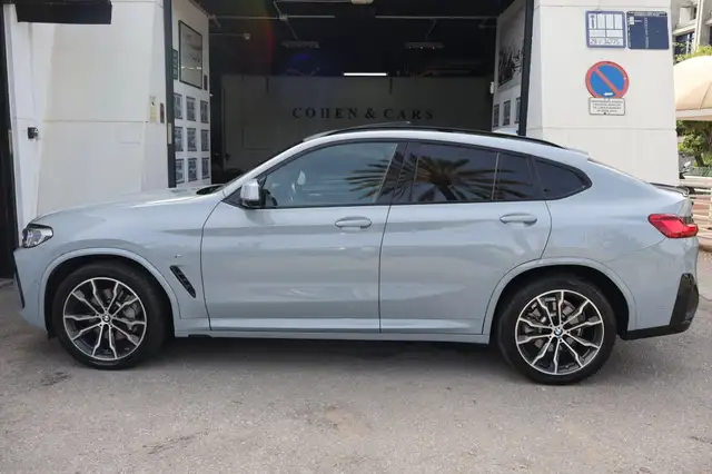 BMW X4 view 9