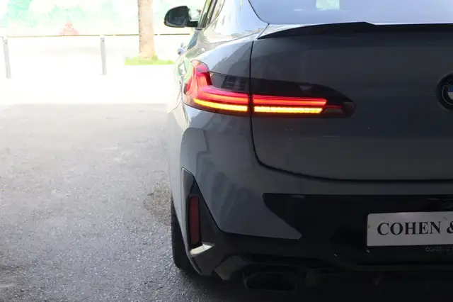 BMW X4 view 26