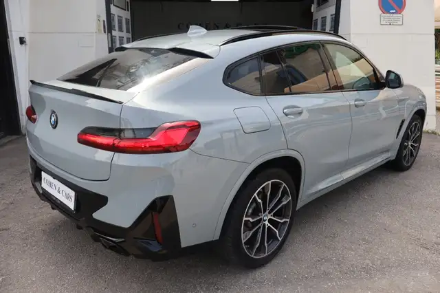 BMW X4 view 6