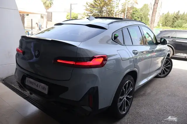 BMW X4 view 30