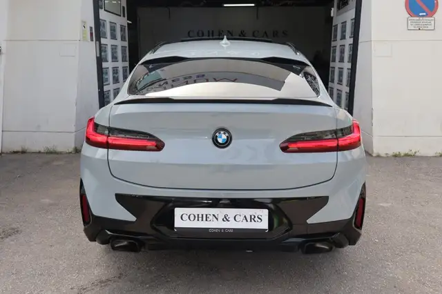 BMW X4 view 7