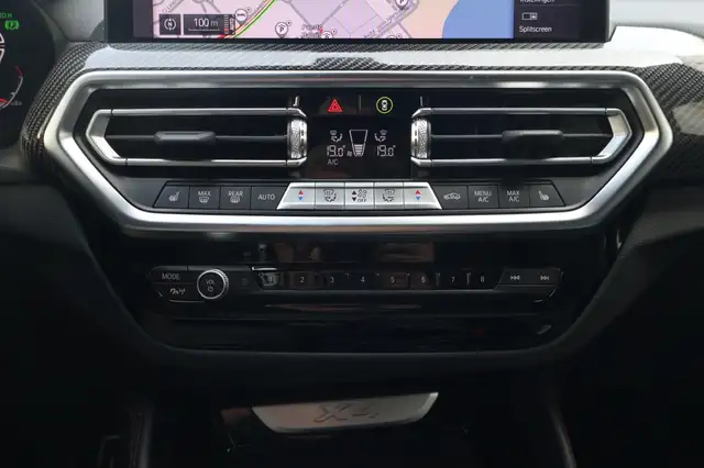 BMW X4 view 19