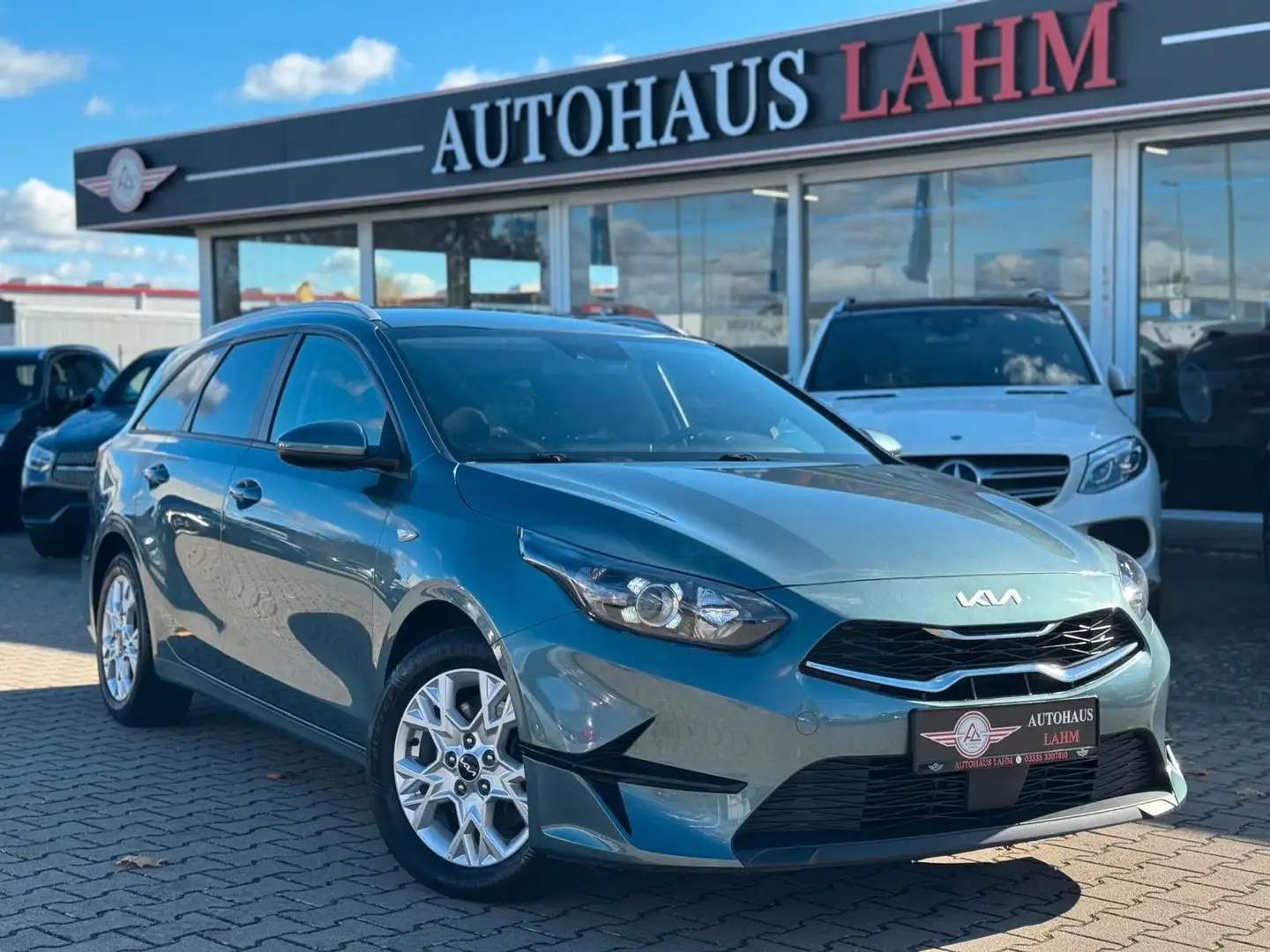 Kia Ceed SW / cee'd SW AUTOMATIK"SPUR ASS."KAMERA"SHZ Grau - 1