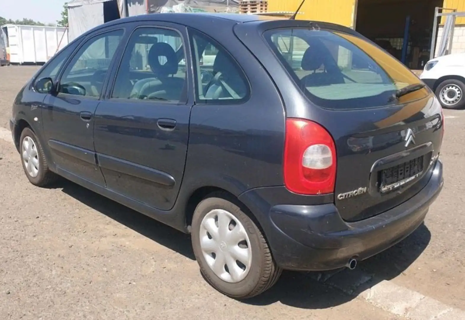 Citroen Xsara Picasso Xsara Picasso 1.8i Exclusive Top-Edition Grün - 2