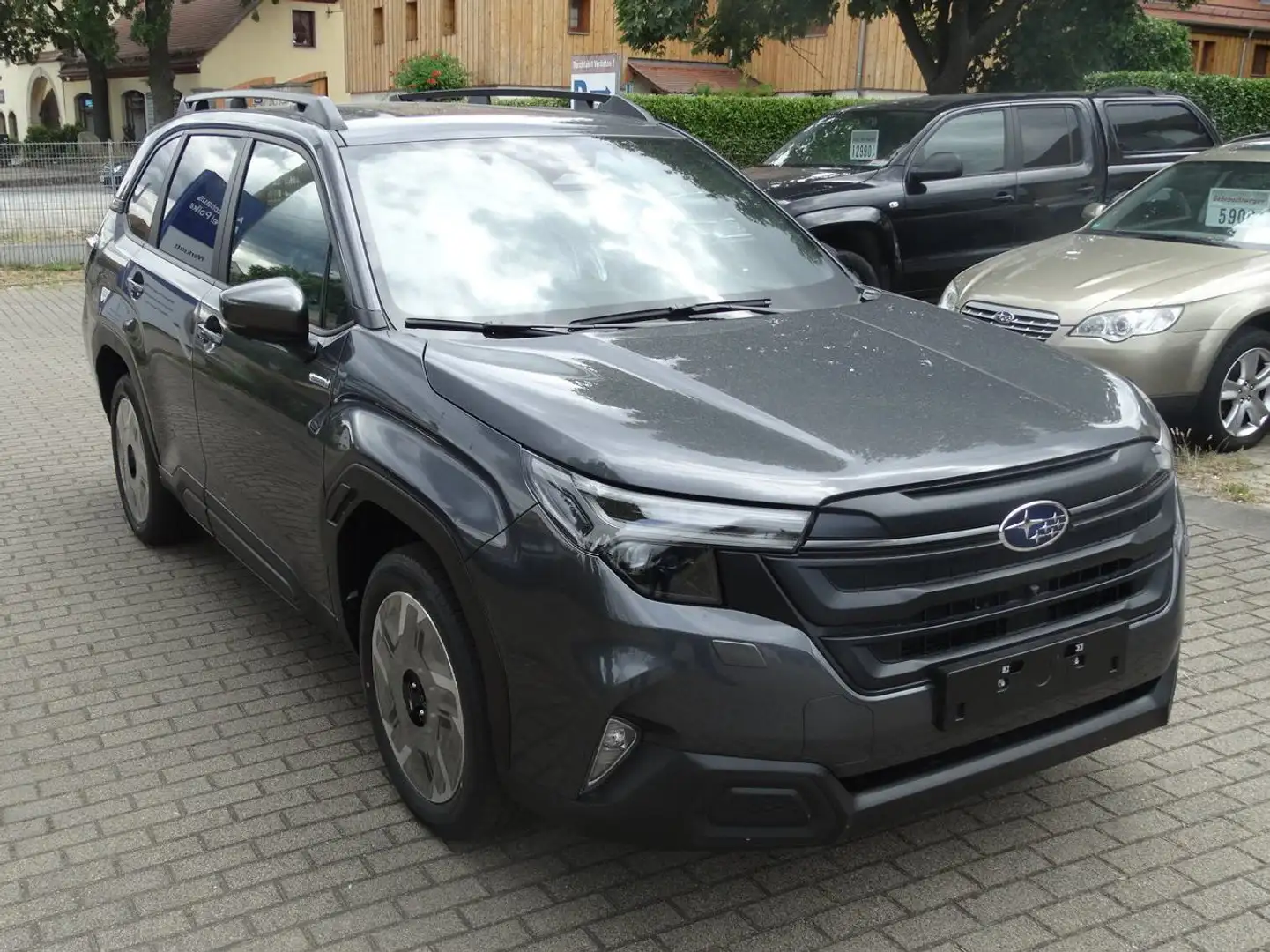 Subaru Forester 2.0ie Lineartronic Exclusive MJ 2025 Grau - 2