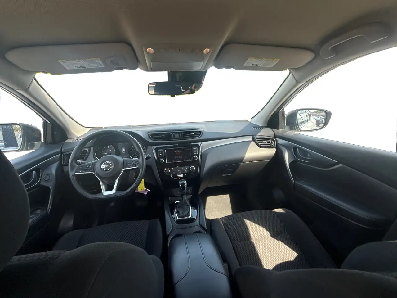 Nissan Qashqai снимка Nissan Qashqai
