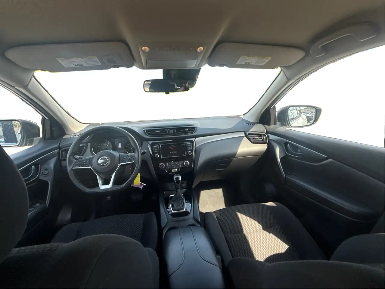 Nissan Qashqai снимка Nissan Qashqai