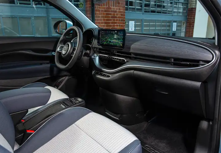 Fiat 500 1.2 Lounge 2019, foto 22