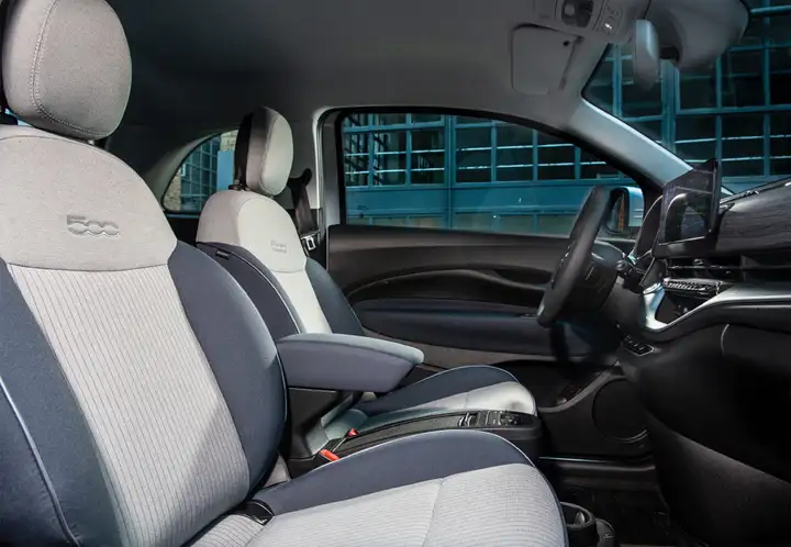Fiat 500 1.2 Lounge 2019, foto 11