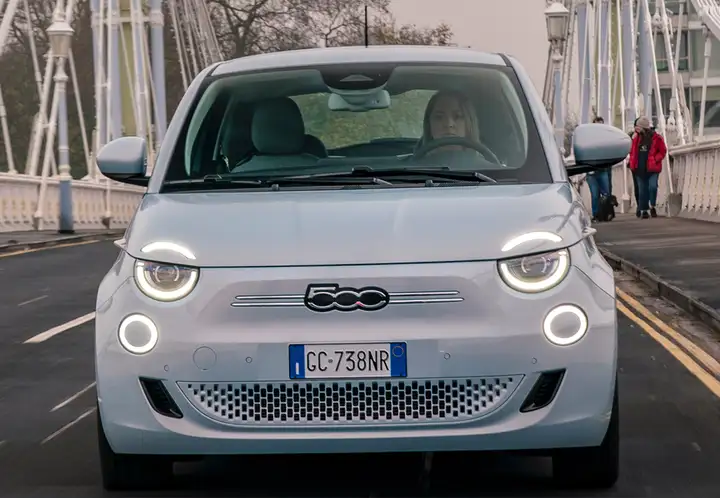 Fiat 500 1.2 Lounge 2019, foto 6