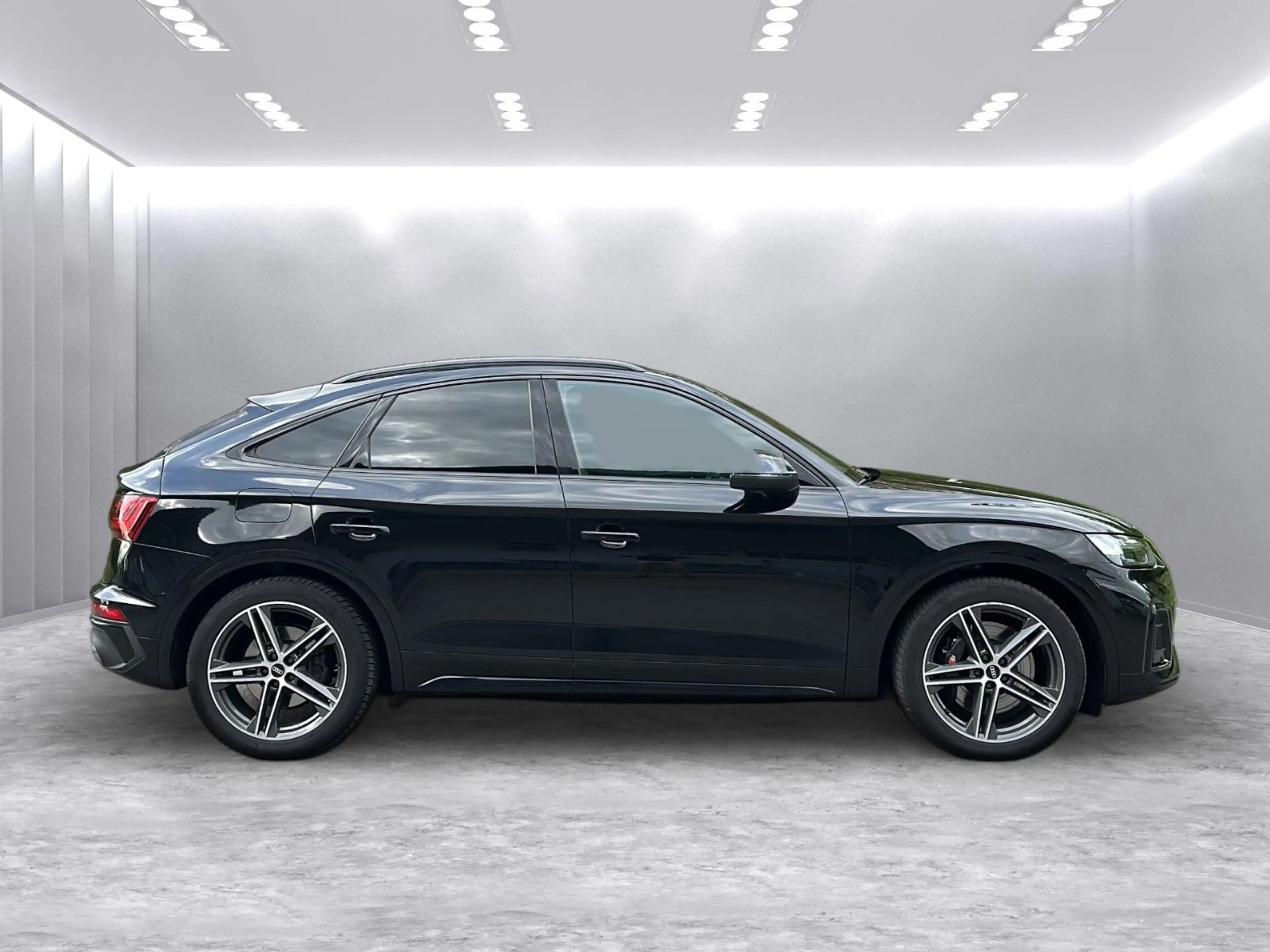 Audi SQ5 Sportback 3.0TDI *1HD/HUD/ACC/AIR/AHK/LED* — photo 7