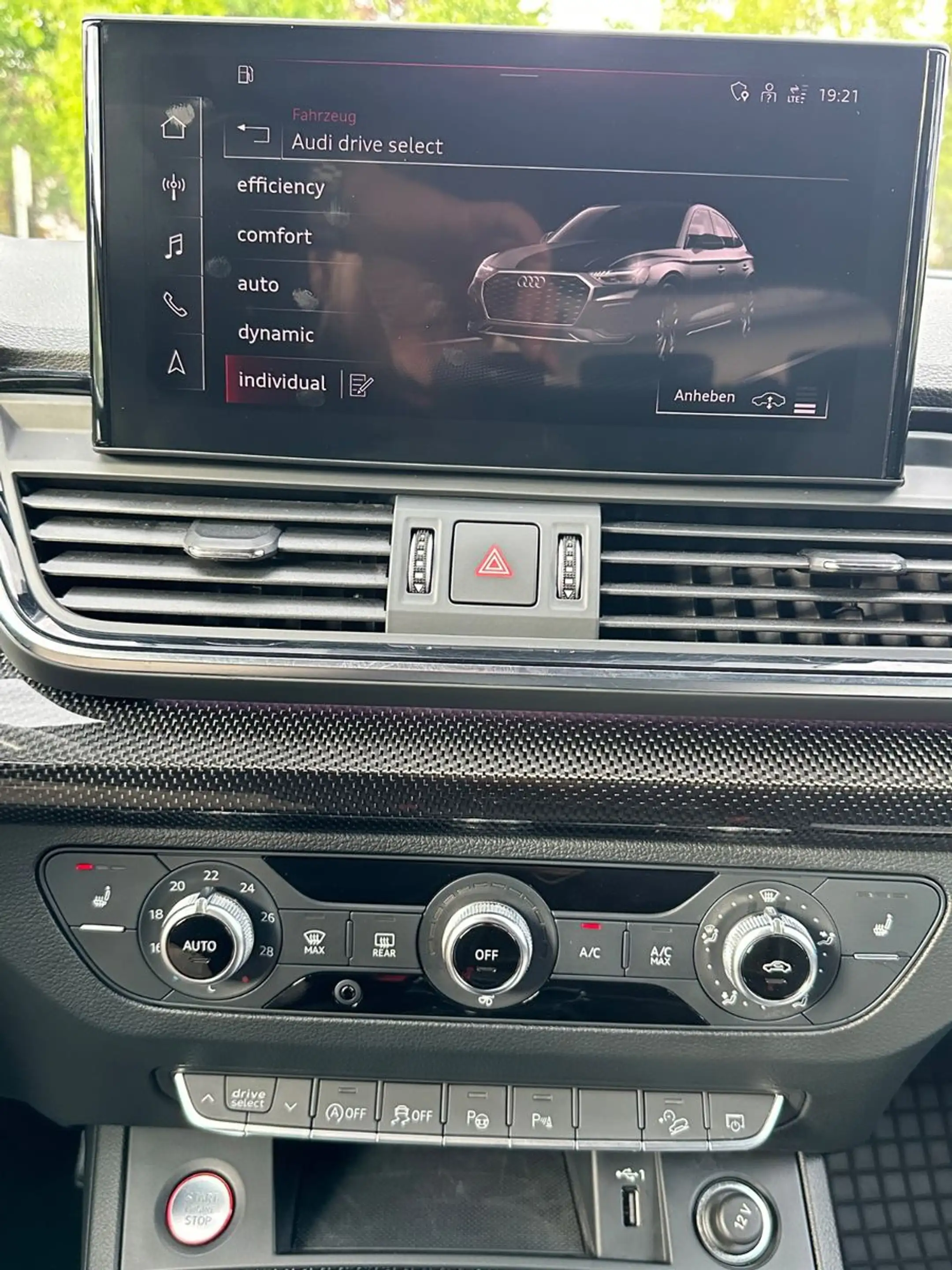 Audi SQ5 Sportback 3.0TDI *1HD/HUD/ACC/AIR/AHK/LED* — photo 15