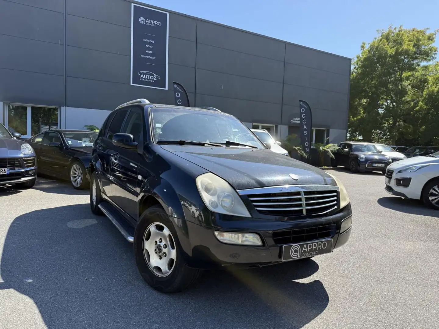 SsangYong Rexton Rexton 270 XDi  II Confort PHASE 1 Noir - 1