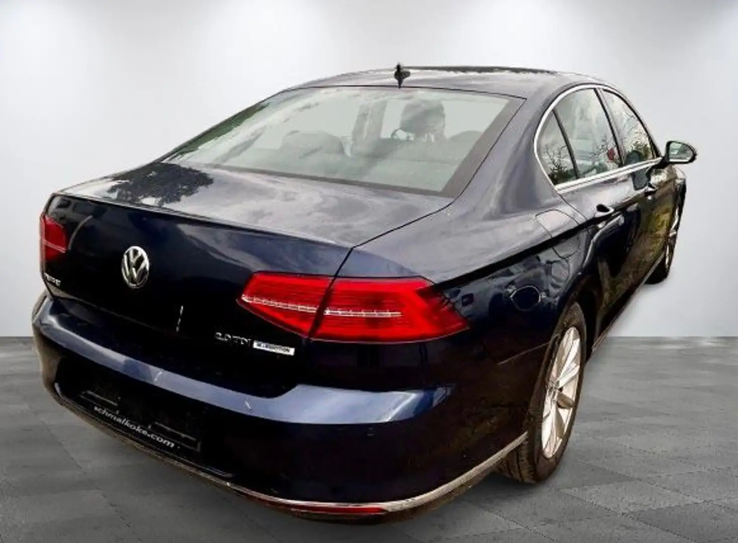 Volkswagen Passat 2.0 TDI*HIGHLINE*LED*ACC*STANDHEIZUNG*PDC Verde - 2
