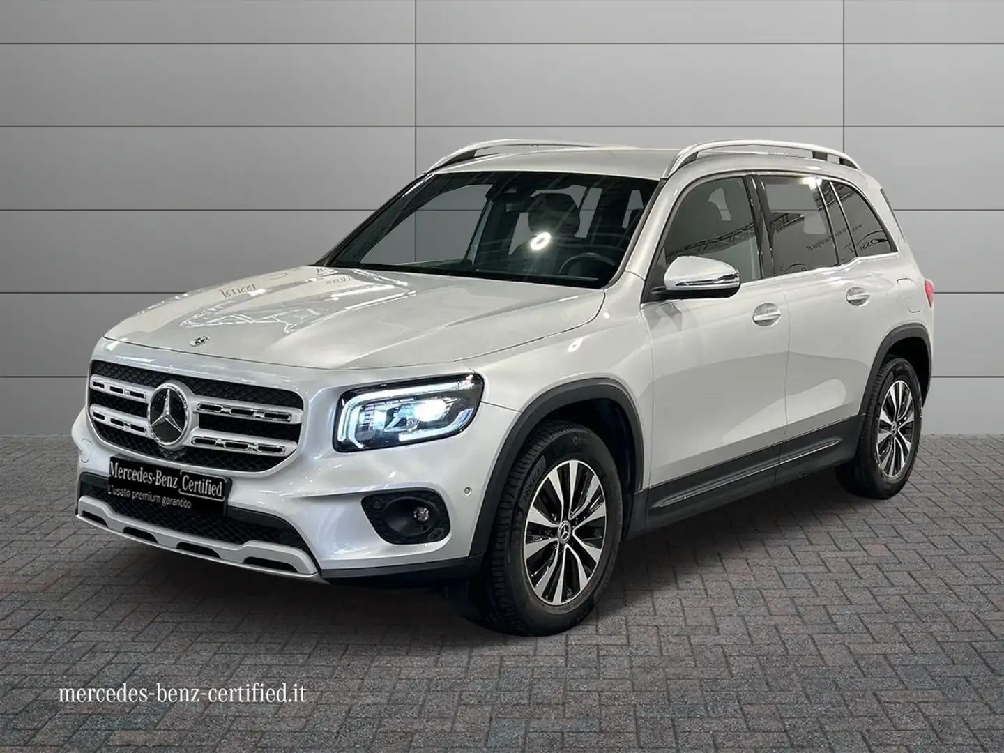 Mercedes-Benz GLB 200 d Business Extra auto Argento - 1