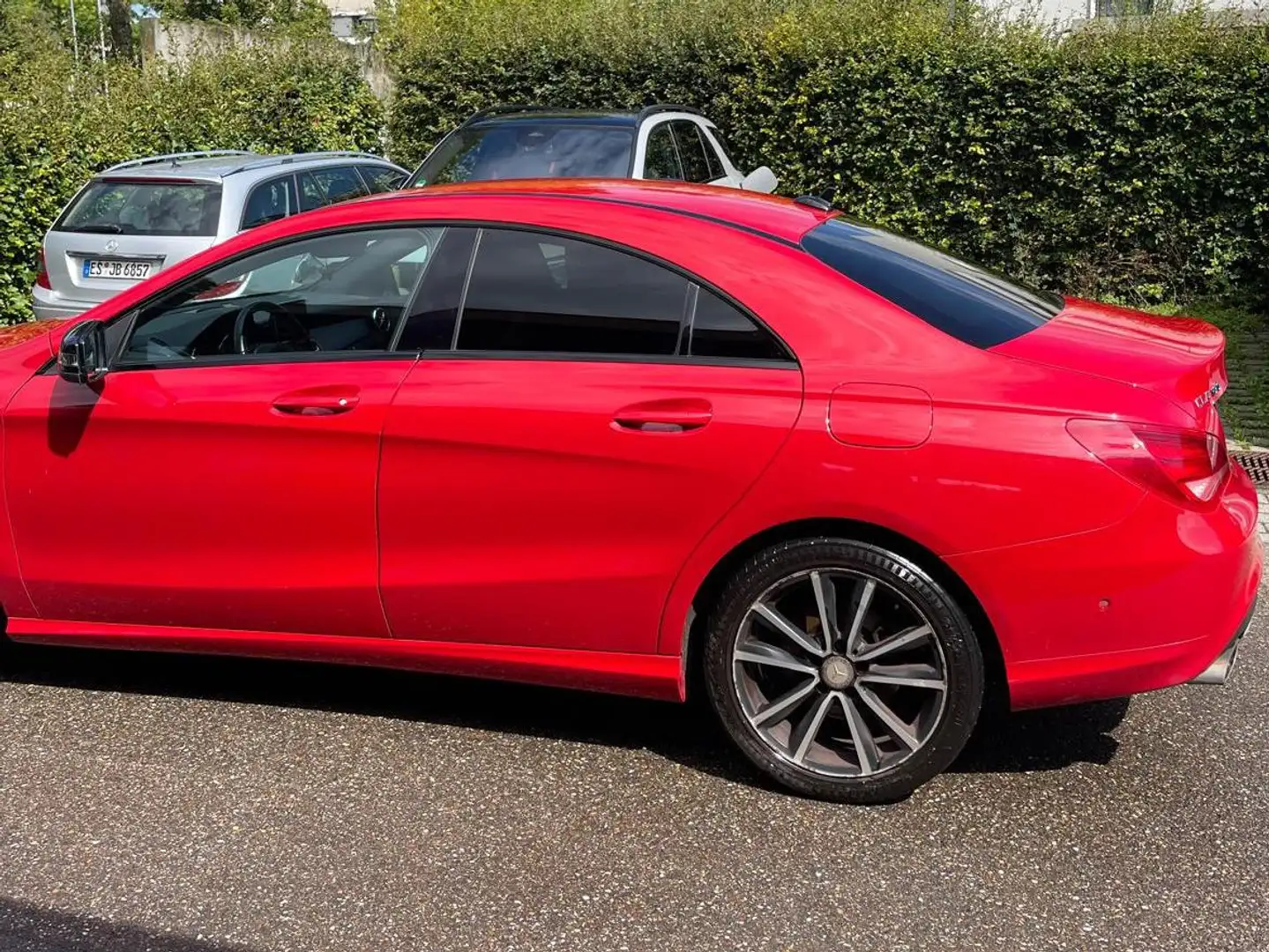 Mercedes-Benz CLA 180 CLA 180 Rot - 1