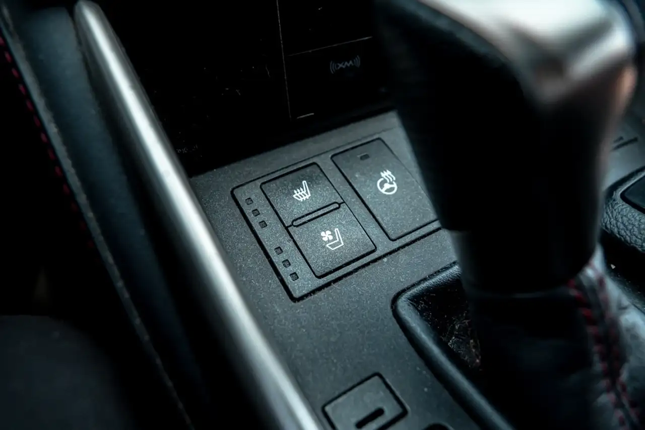 Lexus IS снимка Lexus IS