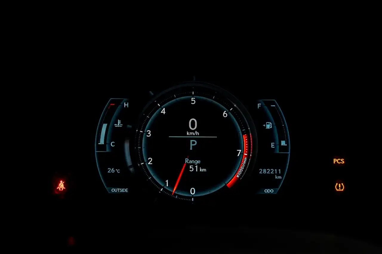 Lexus IS снимка Lexus IS