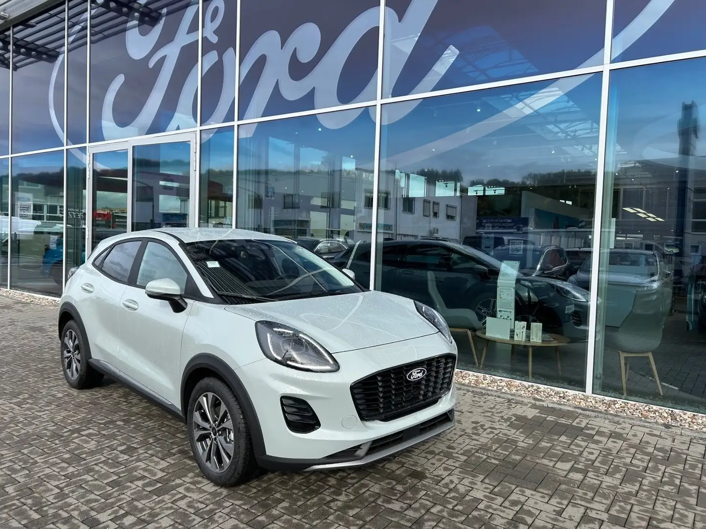 Ford Puma TITANIUM *GJR Grijs - 1