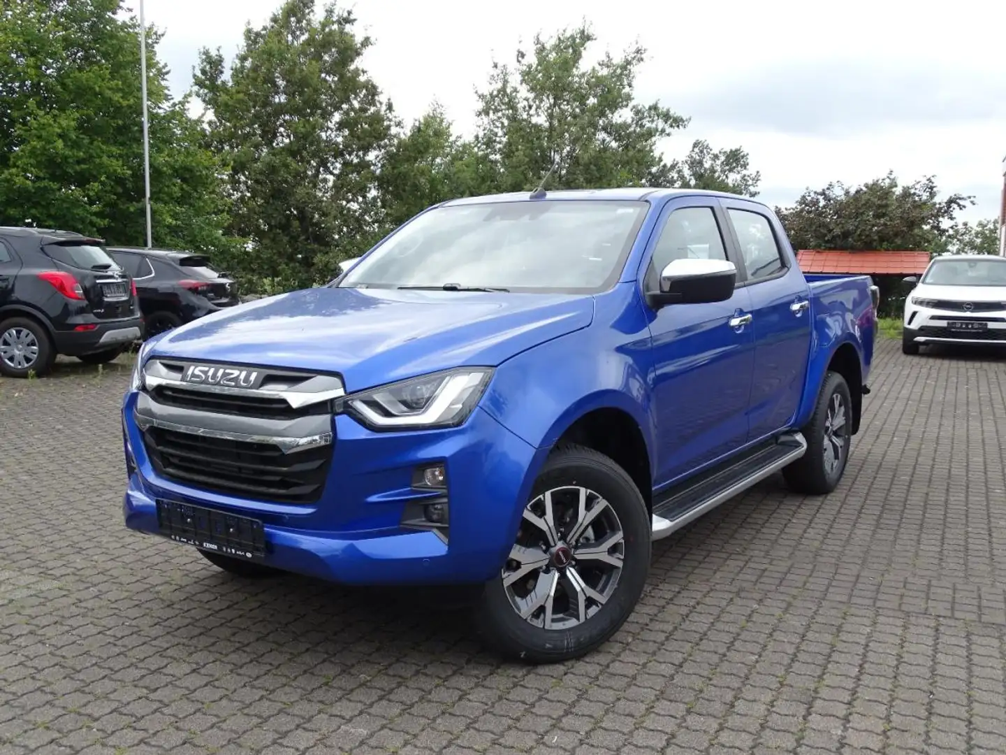 Isuzu D-Max 4x4 Double Cab LSE | SOFORT VERFÜGBAR | Privat & G Blau - 1