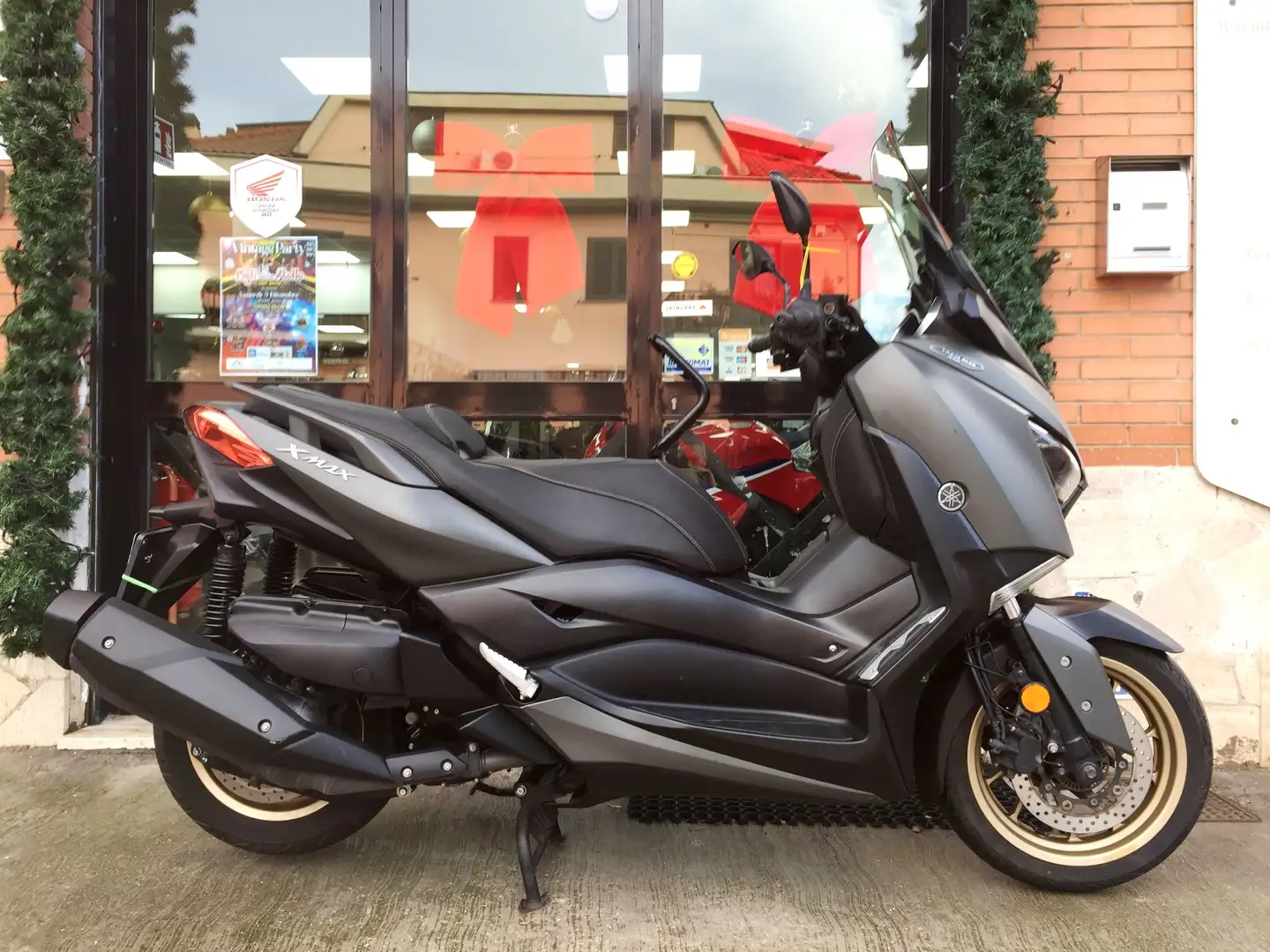 Yamaha X-Max 400 Tech Max 2020 - PERMUTE - FINANZIAMENTI Grau - 1