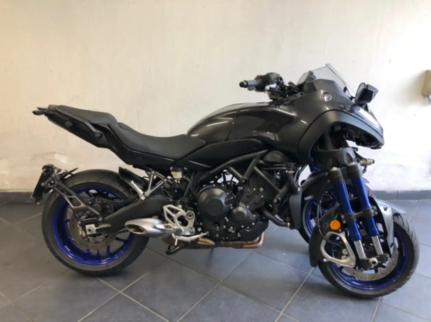 Yamaha MXT 850 NIKEN Turismo Grigio - 1