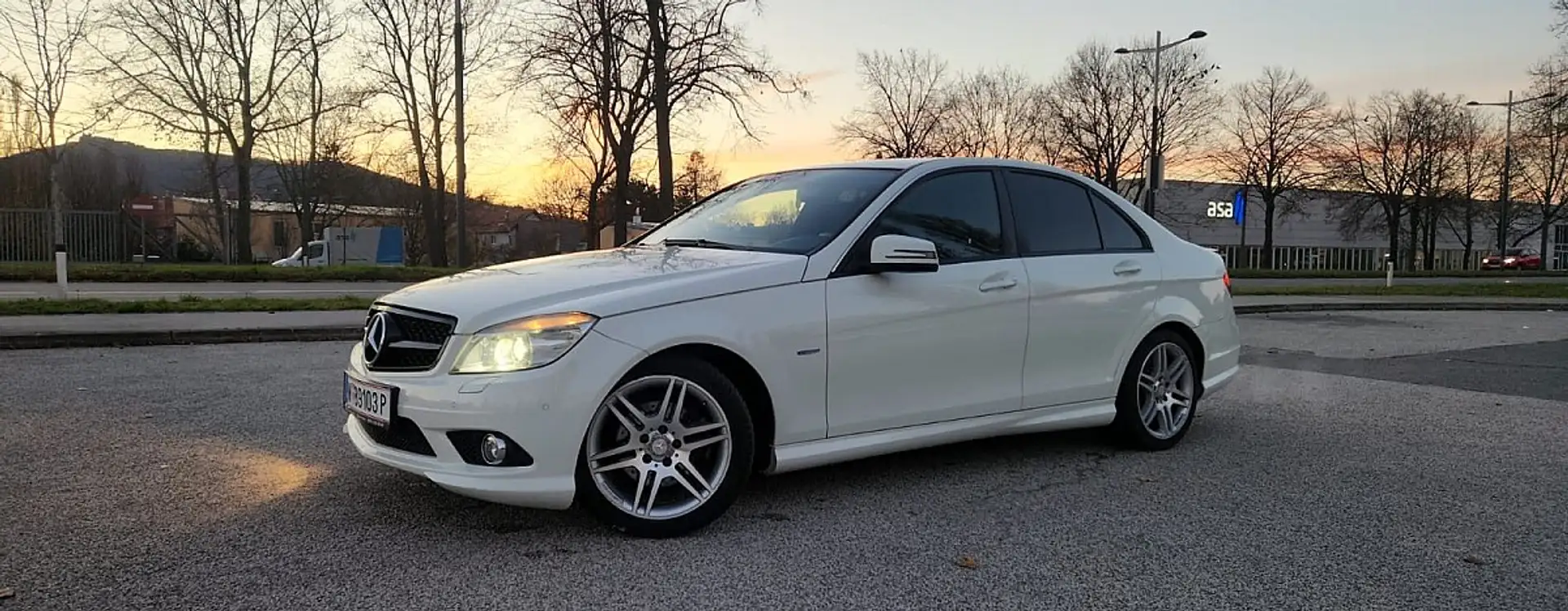 Mercedes-Benz C 180 CGI Avantgarde/AMG-Paket/Sehr gute Ausstattung/ Wit - 2