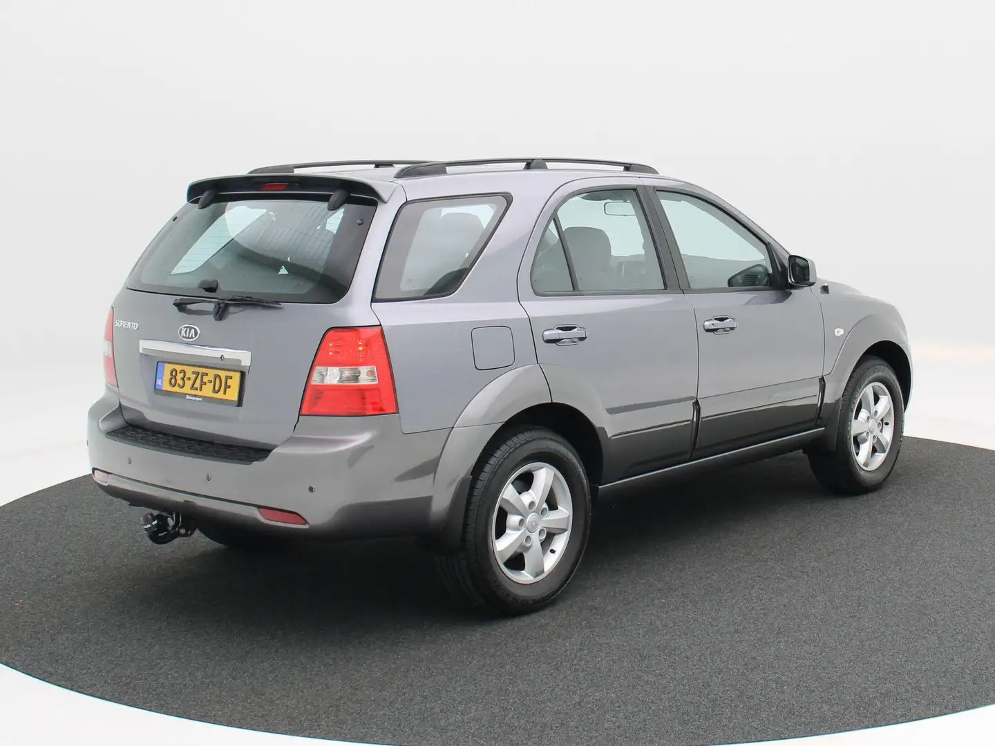 Kia Sorento 3.3 V6 Adventure Fulltime 4wd | Youngtimer| Climat Grijs - 2