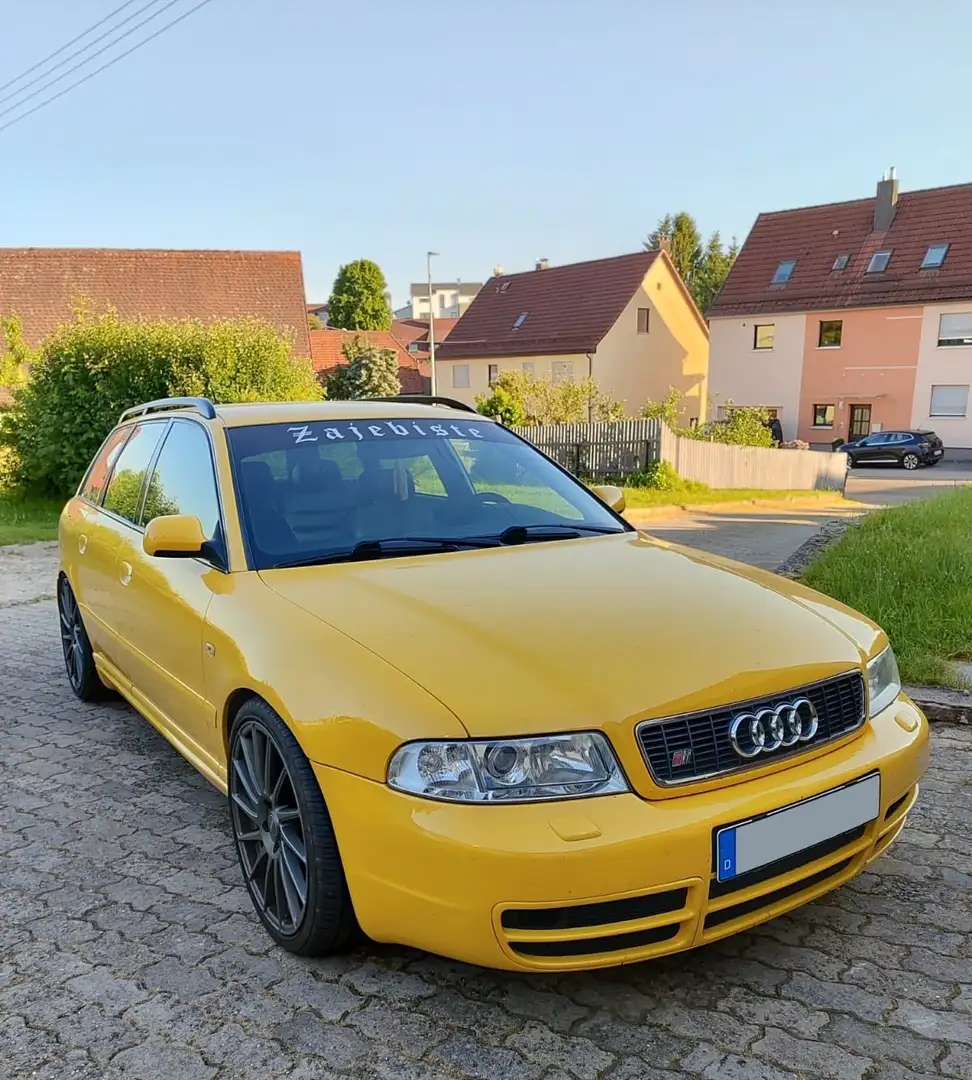 Audi S4 Avant Quattro Amarillo - 1