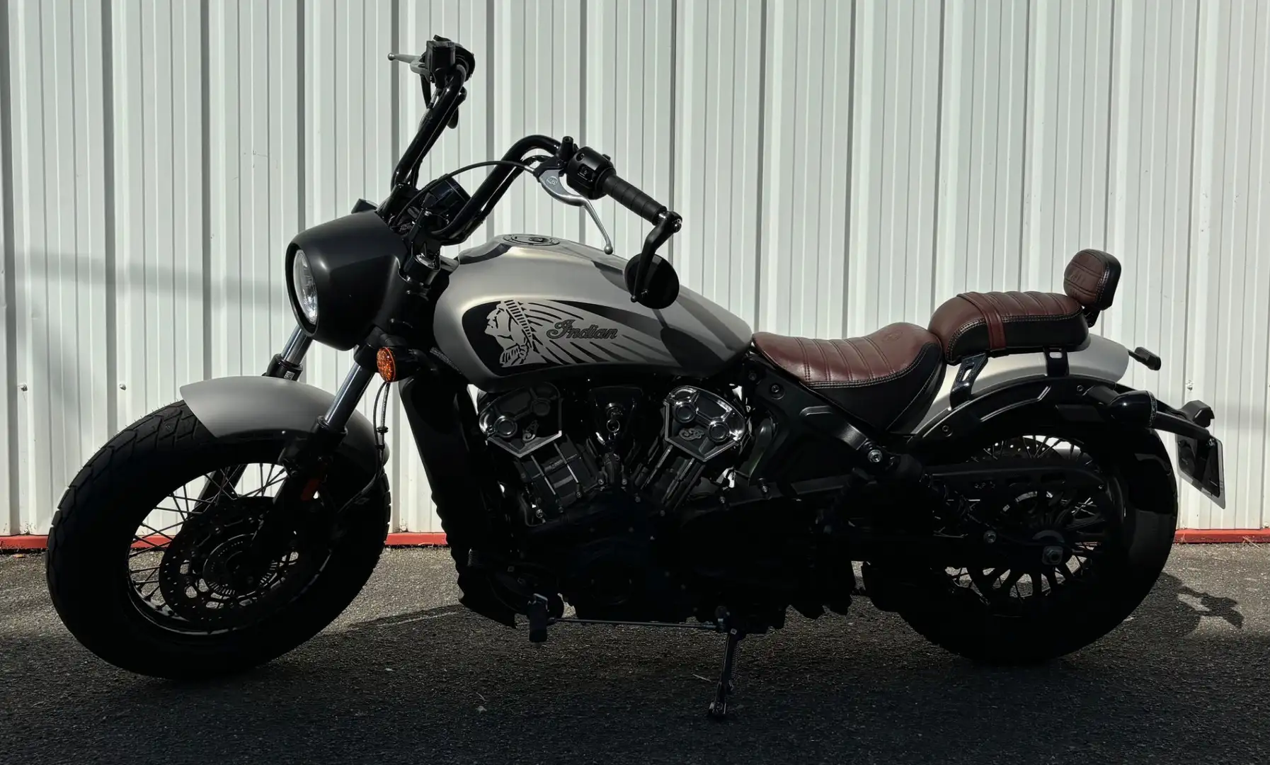Indian Scout Gris - 2