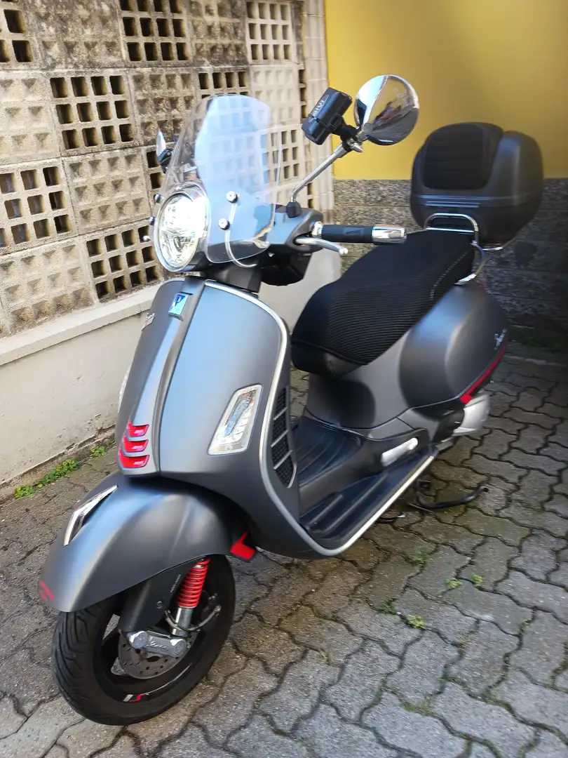 Piaggio GTS 300 Gri - 1