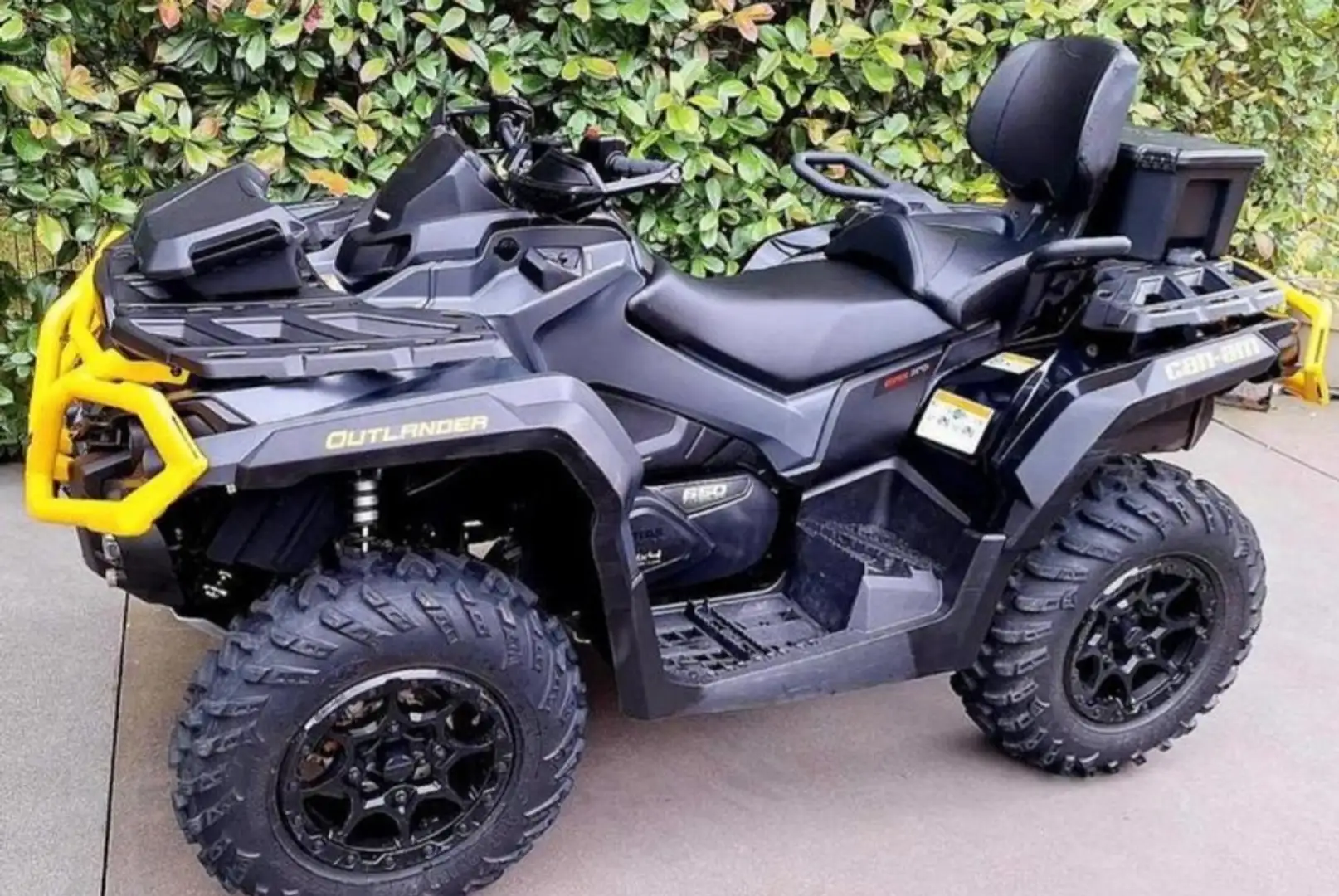 Can-Am Outlander Max 650 xt-p Gris - 2