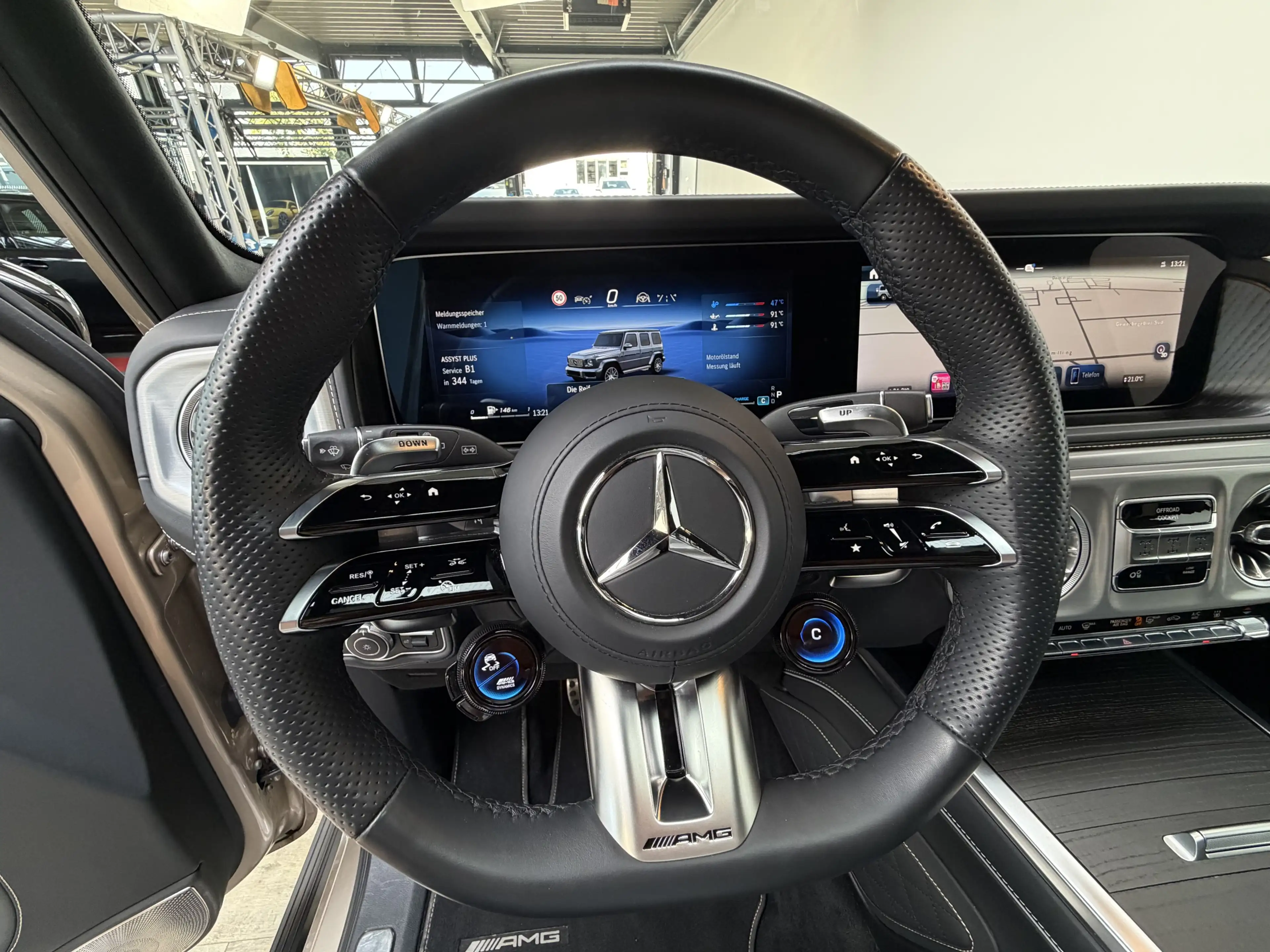 Mercedes-Benz G 63 AMG MANUFAKTUR Night ActiveRide SH Driver?s — photo 9