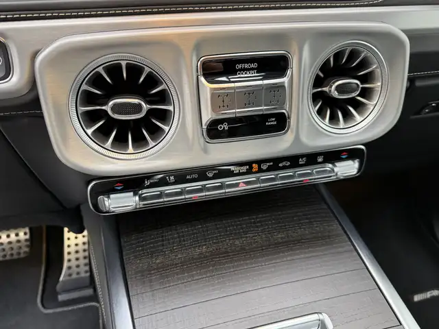 Mercedes-Benz G-Class view 13
