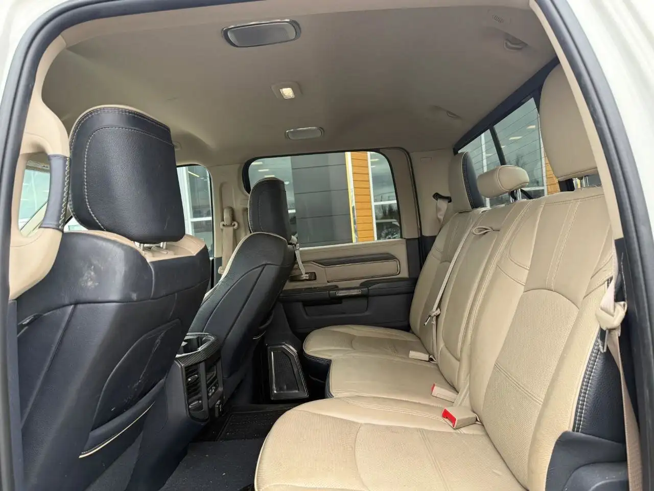 RAM 2500 снимка RAM 2500