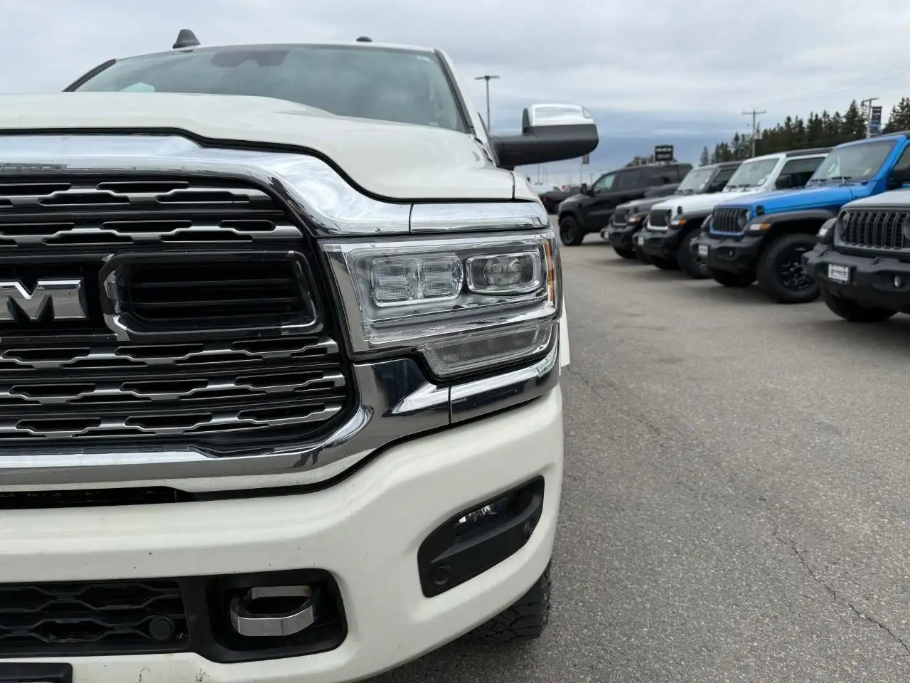 RAM 2500 снимка RAM 2500