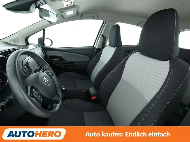 Toyota Yaris view 10