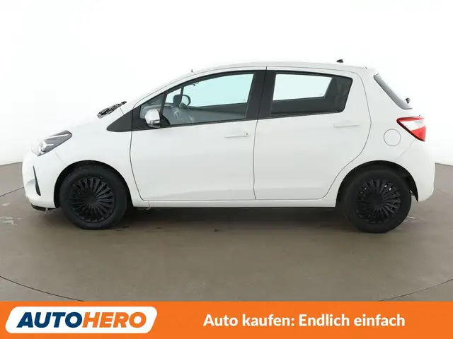 Toyota Yaris view 3