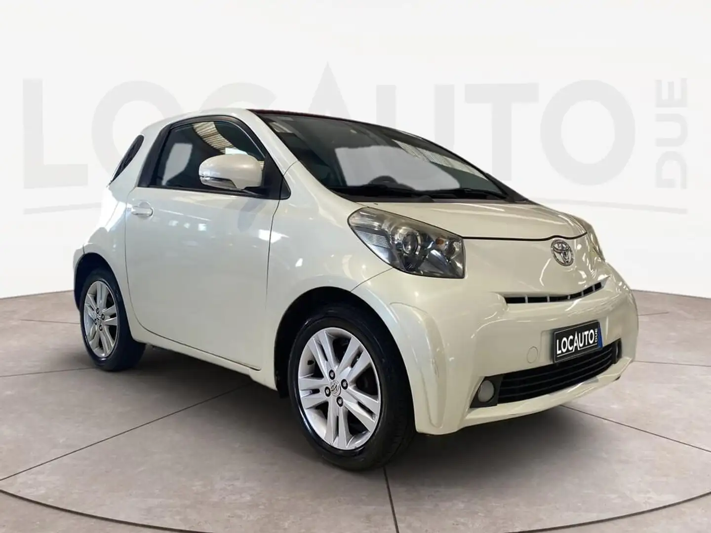 Toyota iQ 1.3 Executive s&s 6m E5 Blanco - 2