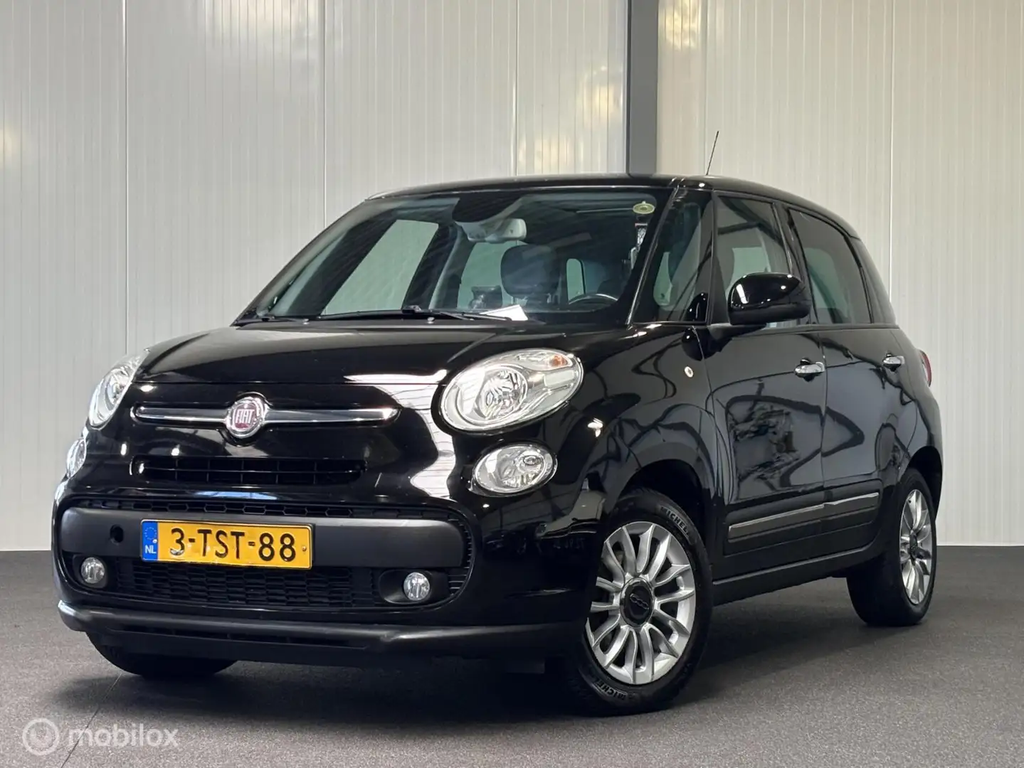 Fiat 500L 0.9 TwinAir Lounge [ NAP 1e eigenaar panorama ] Noir - 1