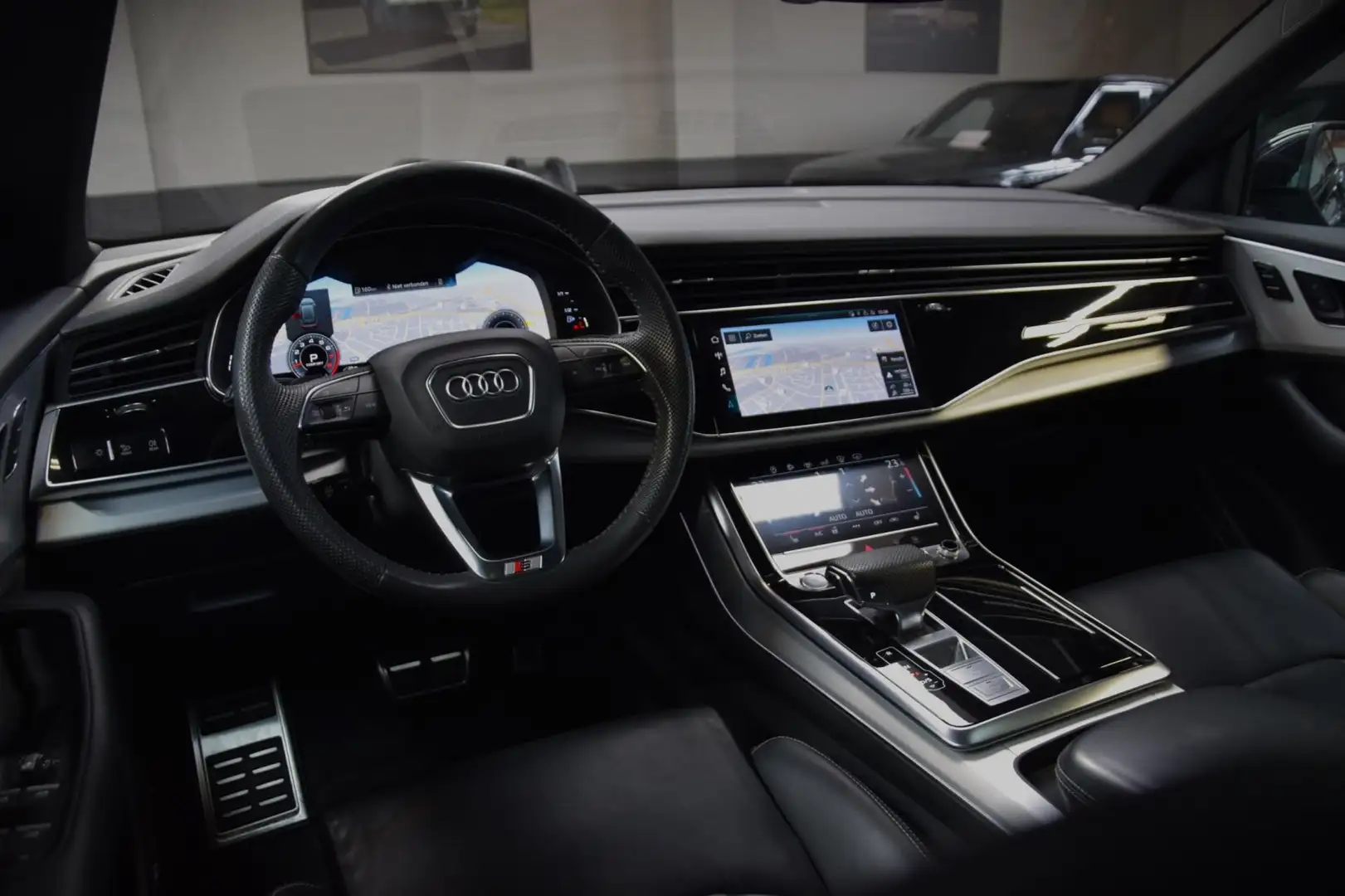 Audi Q8 55 TFSI quattro Pro Line Plus Panoramadak|Leder|S- Zwart - 2