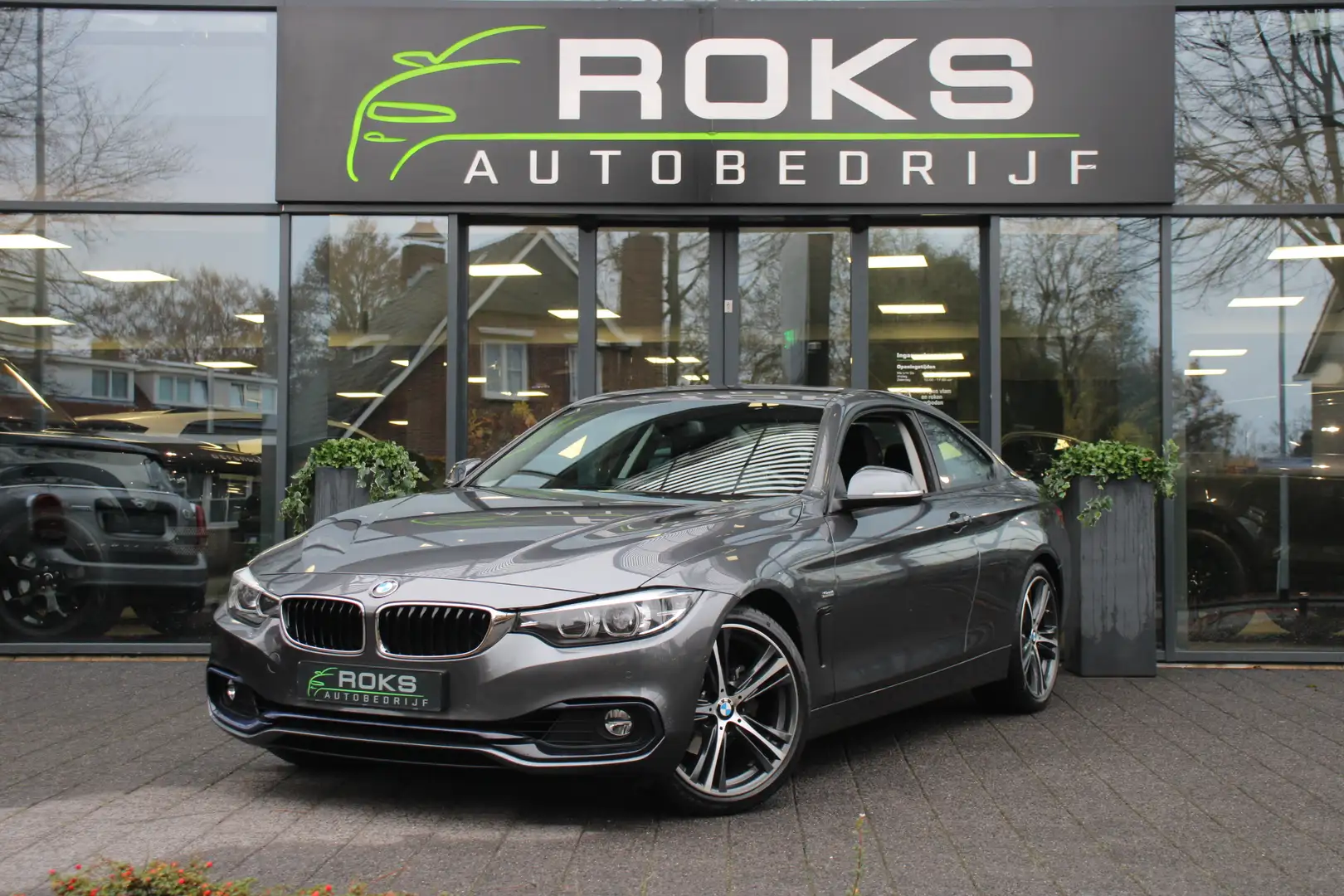 BMW 420 4-serie Coupé 420i Executive Sportline Gris - 1