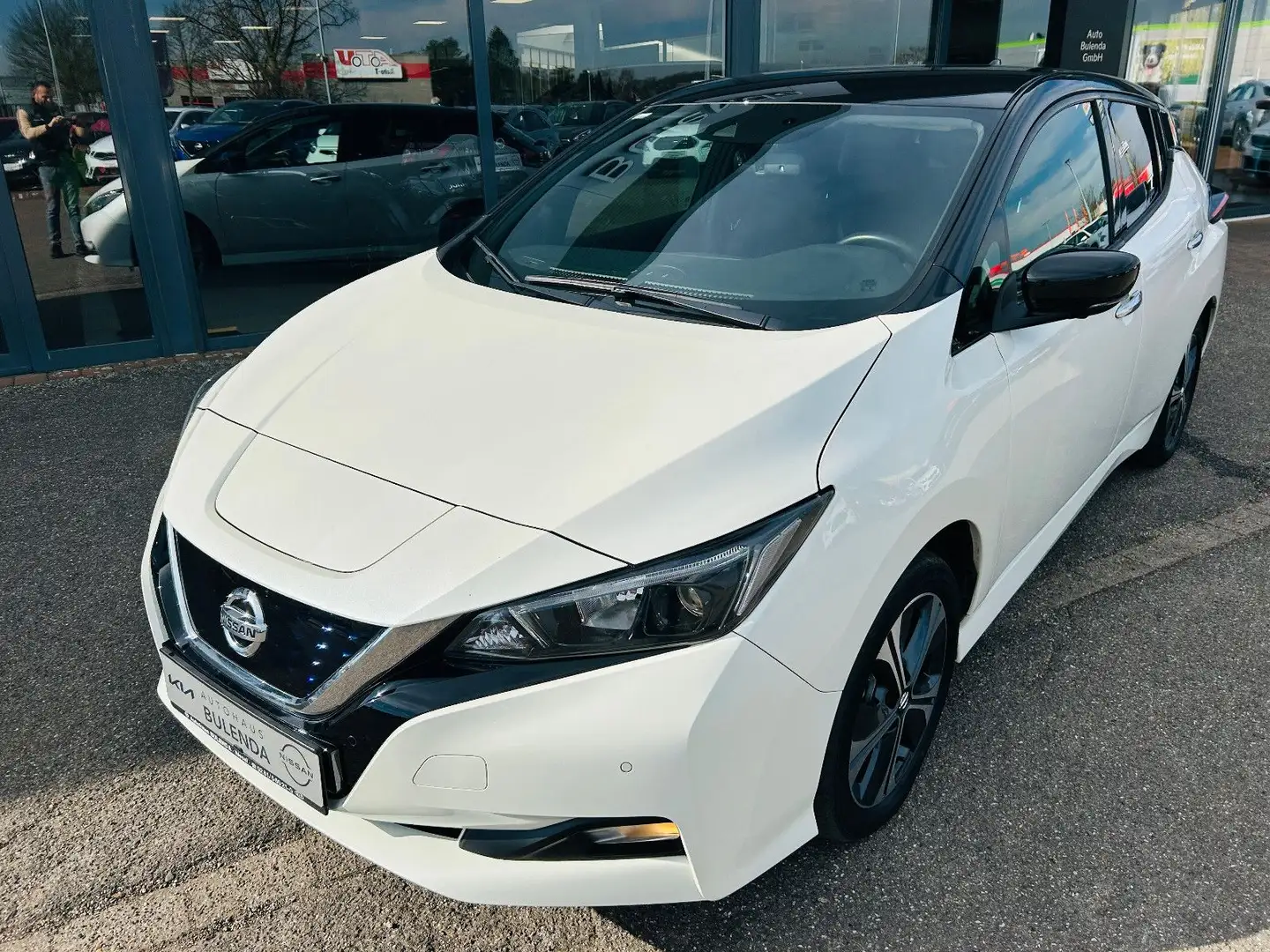 Nissan Leaf ZE 10 e+ 62 kwh Weiß - 2