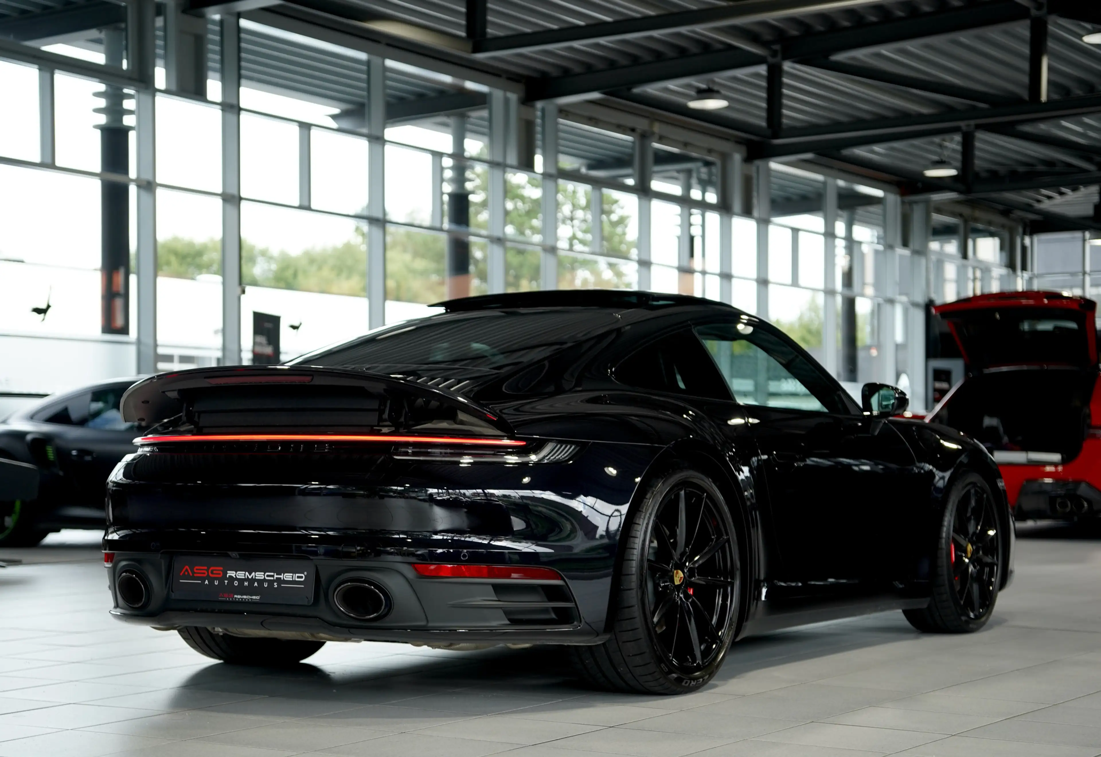 Porsche 911 Coupé Carrera 4S *Chrono *Pano*S-Abgas — photo 7