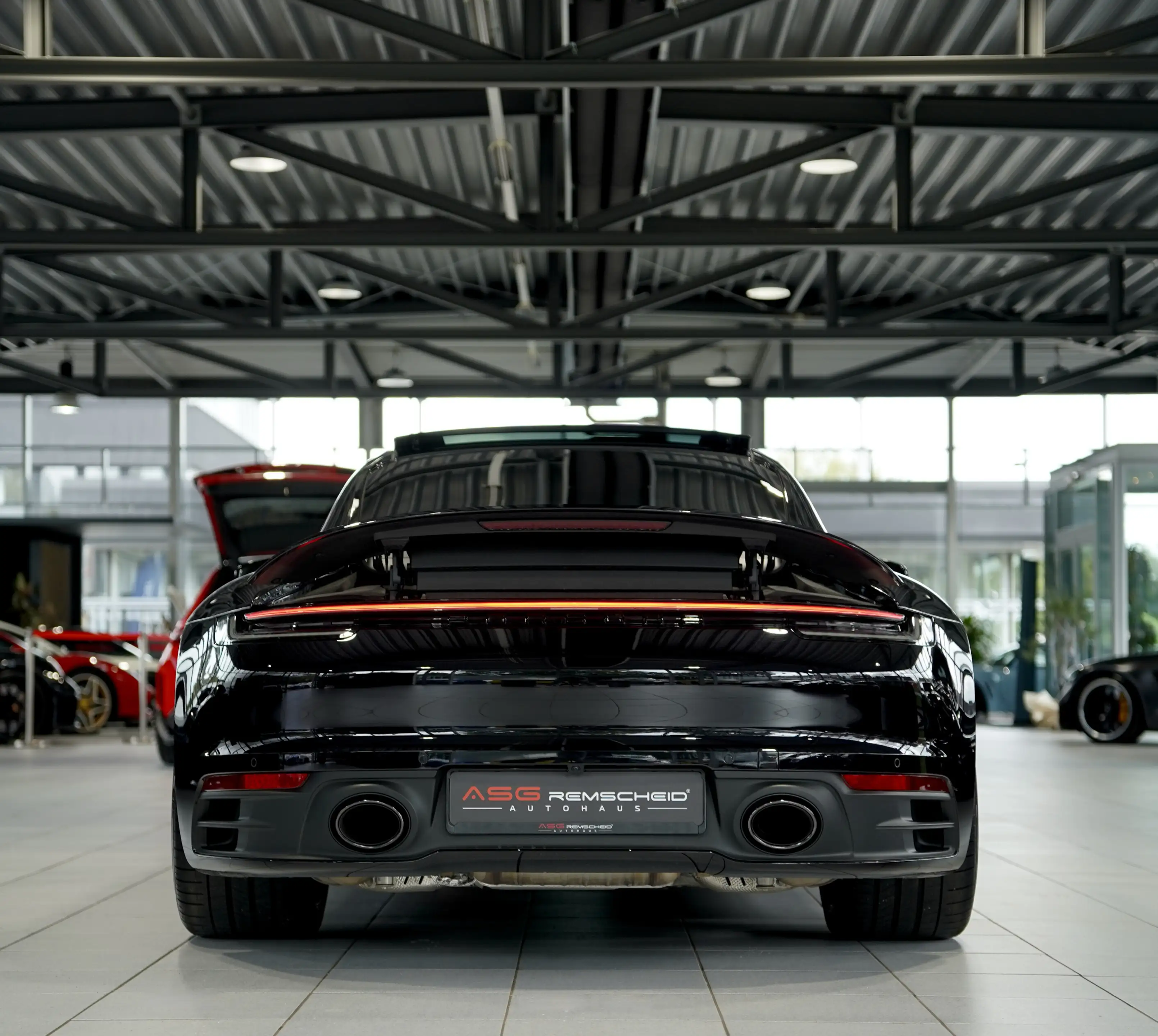 Porsche 911 Coupé Carrera 4S *Chrono *Pano*S-Abgas — photo 8
