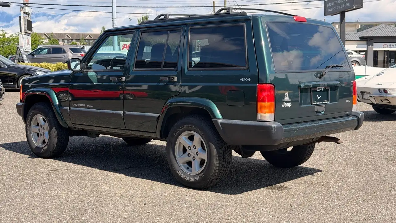 Jeep Cherokee снимка Jeep Cherokee