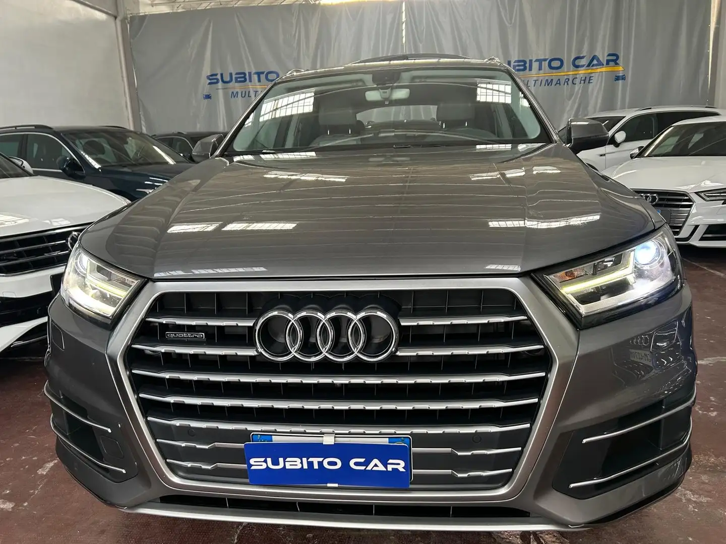 Audi Q7 Q7 3.0 tdi ultra Plus quattro tiptronic Šedá - 1