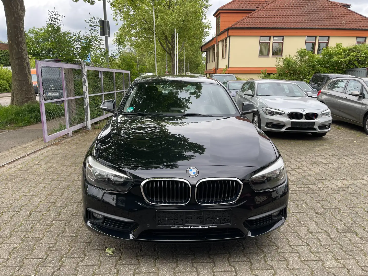 BMW 116 BMW 116i. 5-trg. Advantage, Navigation, 1Hand Schwarz - 2